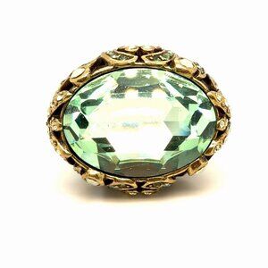 Stunning Heidi Daus Green Stone Ring